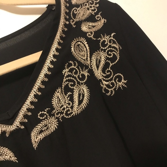 Embroidered blouse - Picture 3 of 3